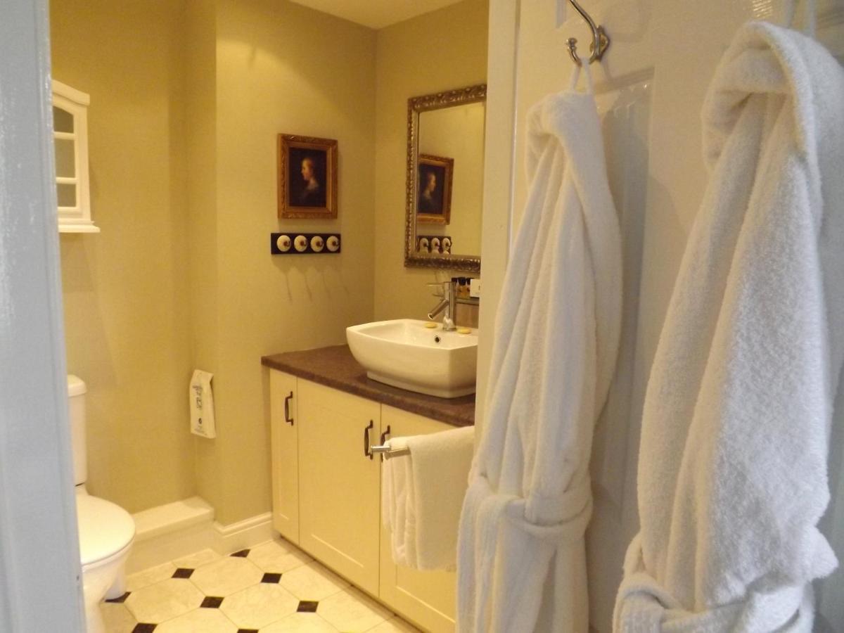 White Linen Whitby, Room Only Eksteriør billede